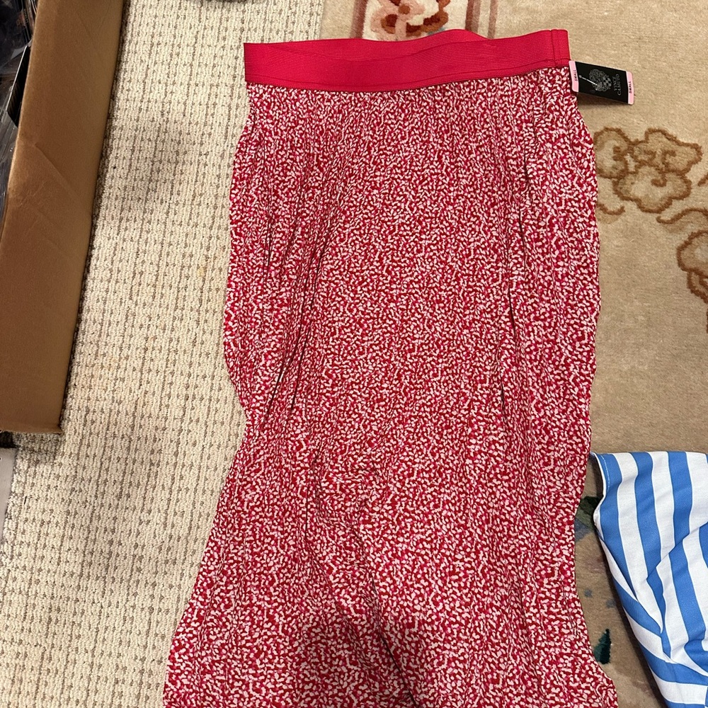 Vince Camuto Skirt Red Patterned Women's Skirt